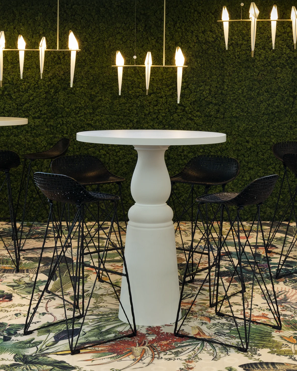 Moooi Container bar table new antiques with carbon bar stool and perch light
